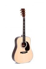Die Martin Custom Shop D-41M mit Adirondack Decke von vorne
